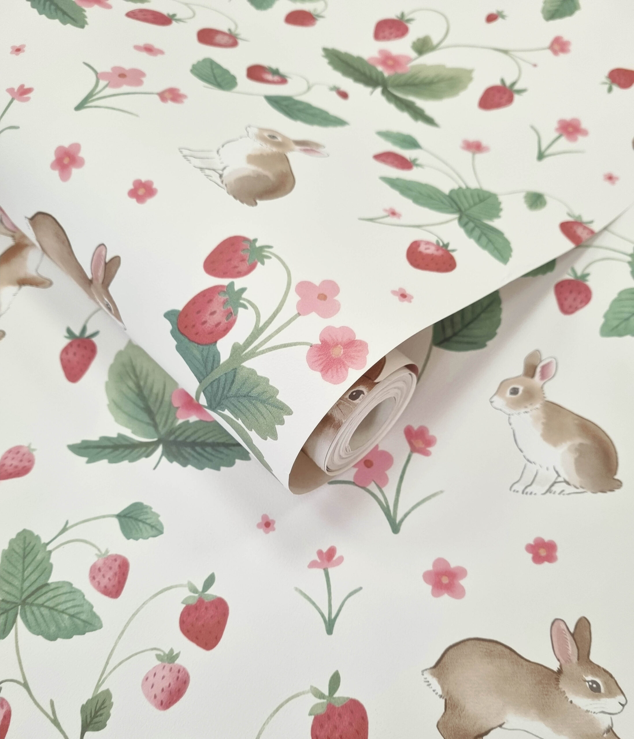 Tapeter Bunnies & Berries Cream/Multi14140 14140 Mönster Tapeter Bunnies & Berries Cream/Multi14140 14140 Mönster